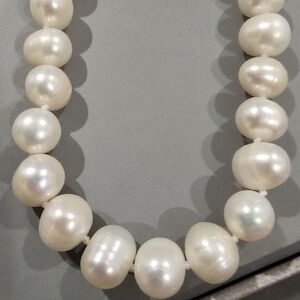 EFFY Stunning White Pearl Necklace